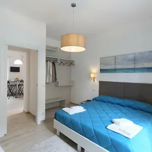  Apartment La Cartolina